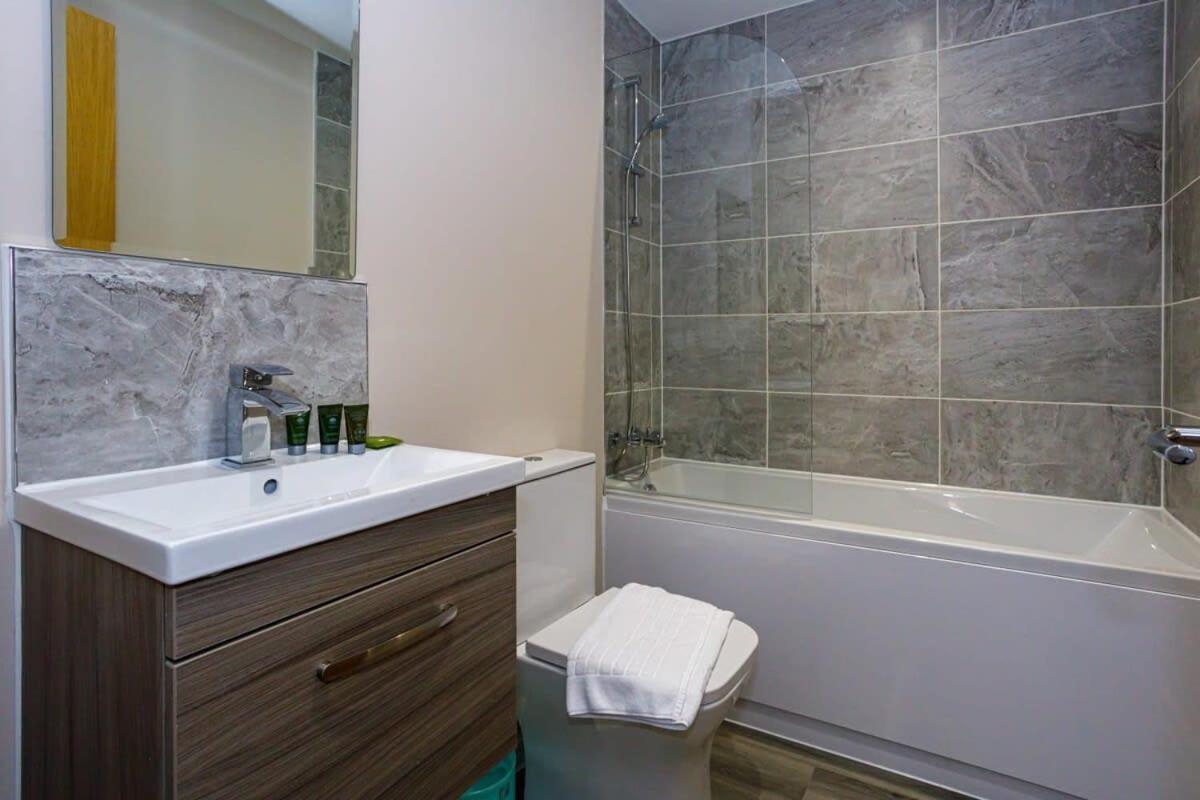 Bright & Spacious 1 Bedroom Manchester Apartment المظهر الخارجي الصورة
